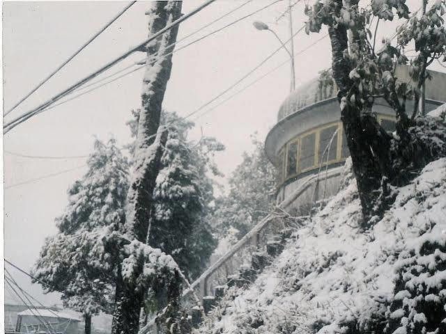 Old - Main Bellevue Heritage Hotel Darjeeling  Exterior foto
